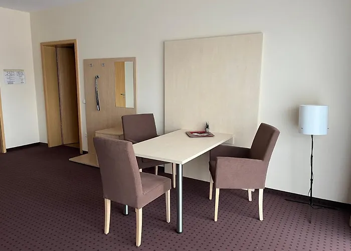 海德公园酒店 3* 迪波尔迪斯瓦尔德