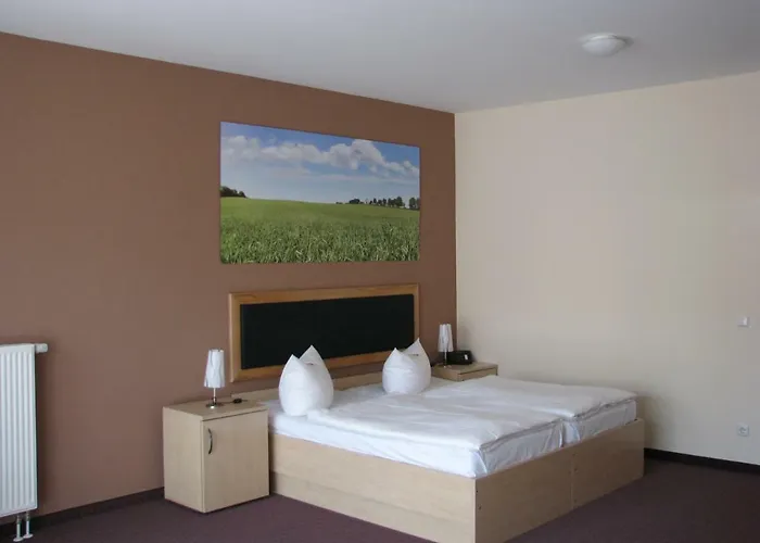 Отель Am Heidepark Диппольдисвальде